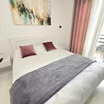 Denis Apartment