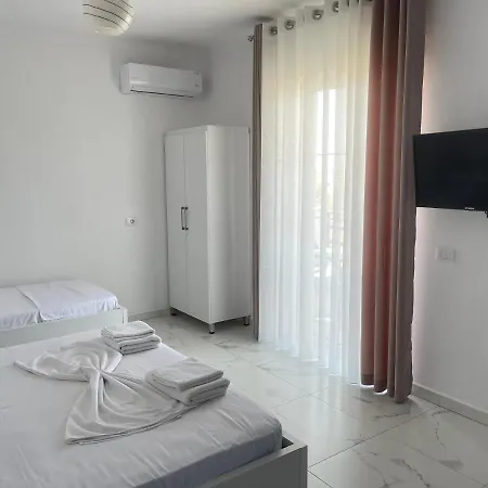 Apartment Denis *